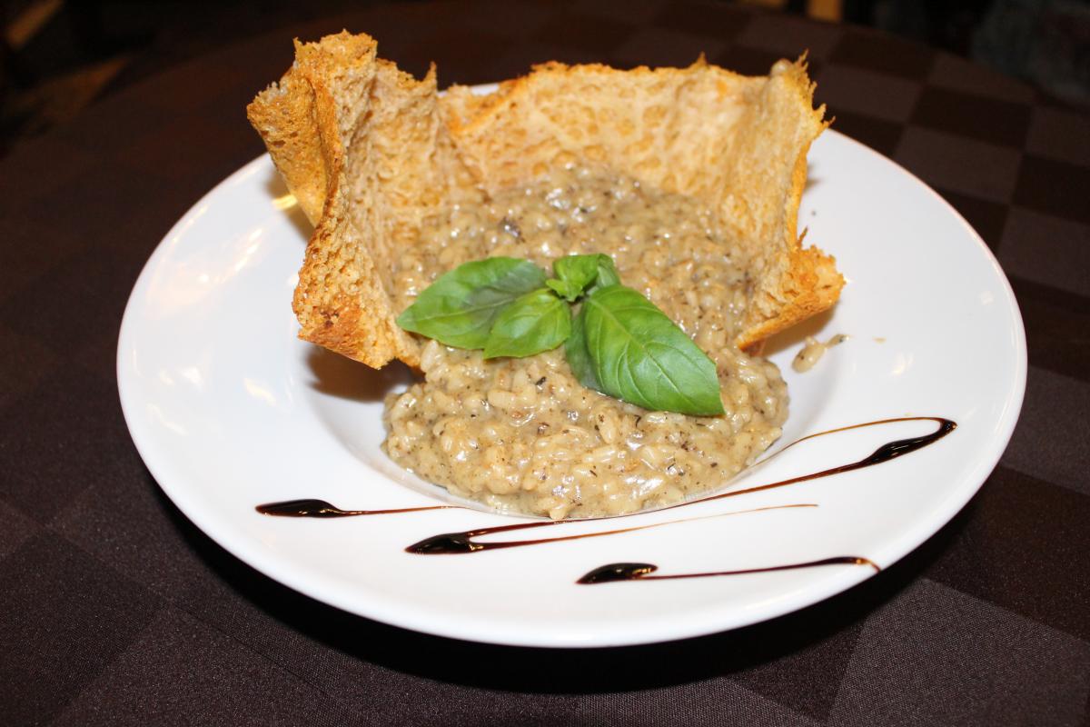 Photo de Aux cèpes et sa croute de parmesan