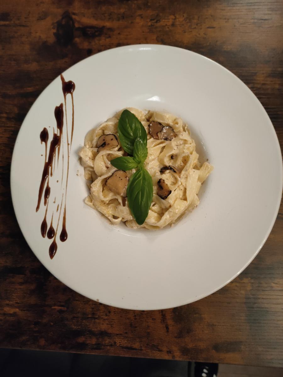 Photo de Tagliatelles à la crème de truffe blanche d'Alba